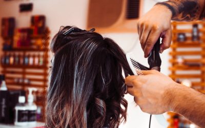 IVA peluquerías 2021: El sector reclama la bajada al 10%